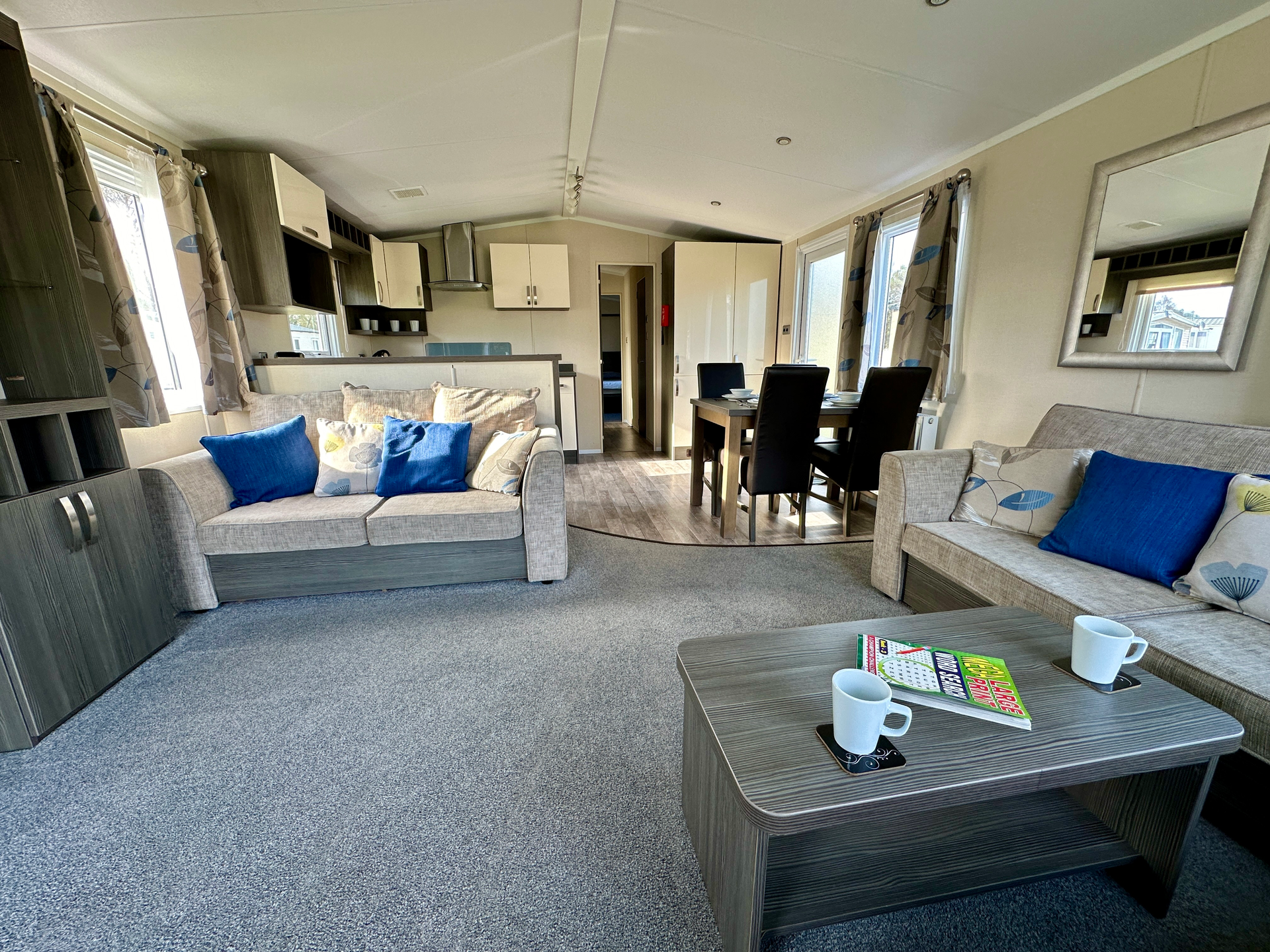 Regal Kensington 2016 40x14 2 bed Reverse lounge