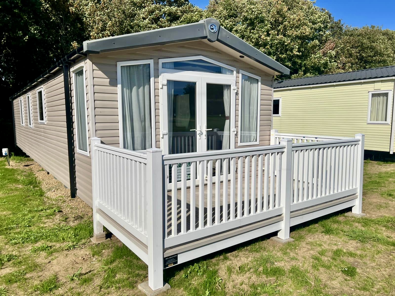 9 Things You Absolutely Must Know Before Buying a Static Caravan