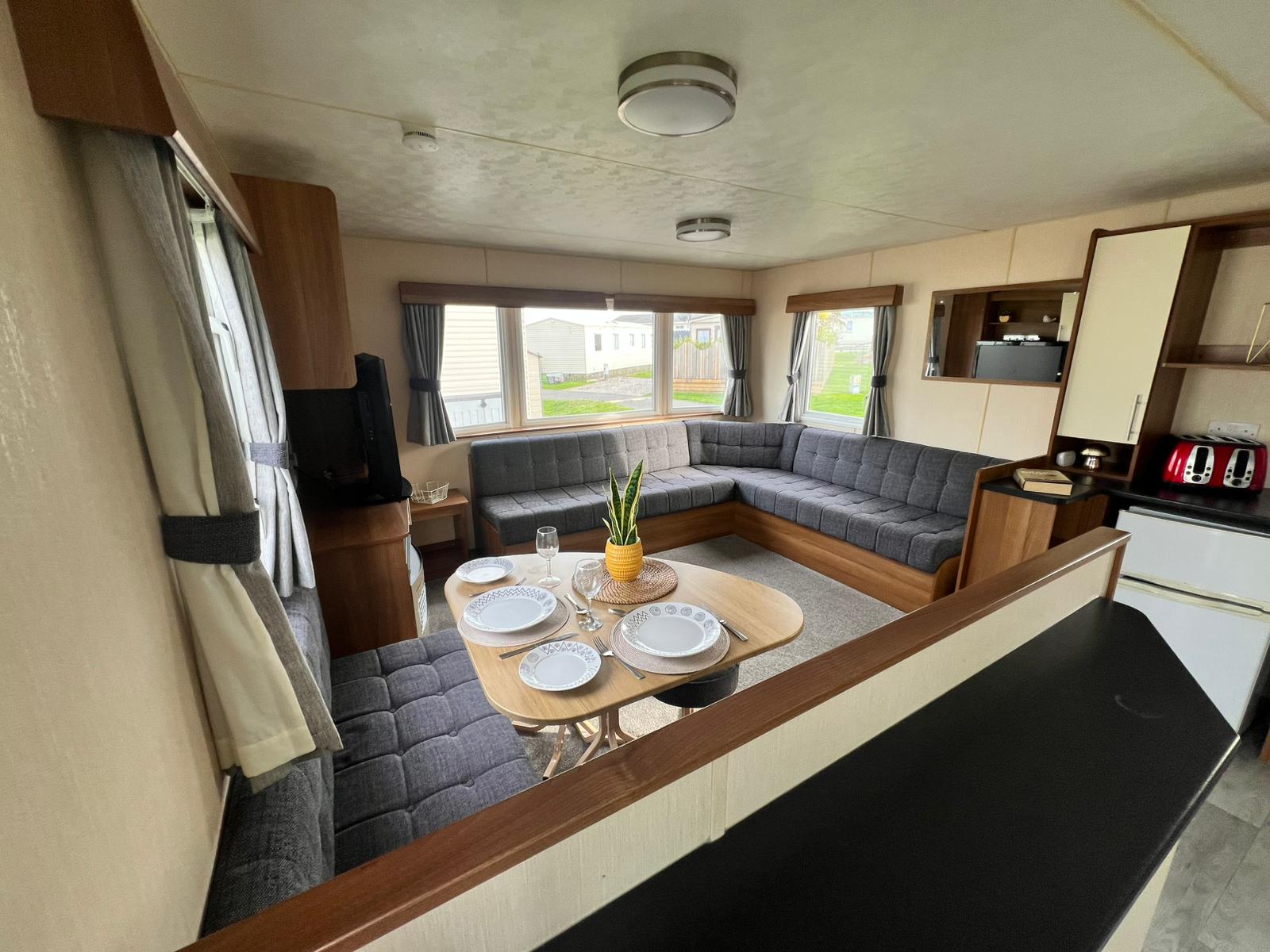 ABI Seashore Cozy interior of a mobile home