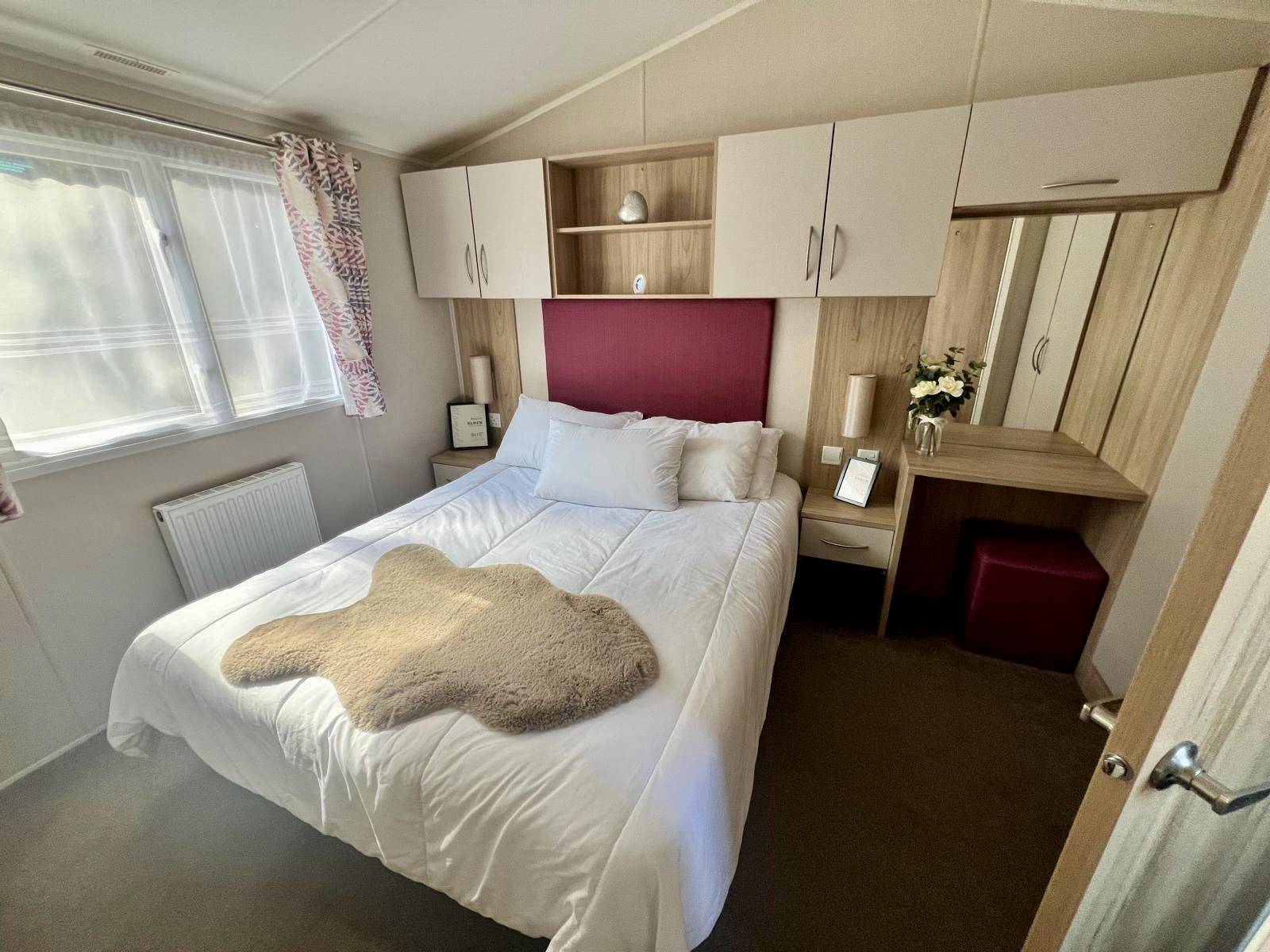 Willerby Brokenhurst master bedroom