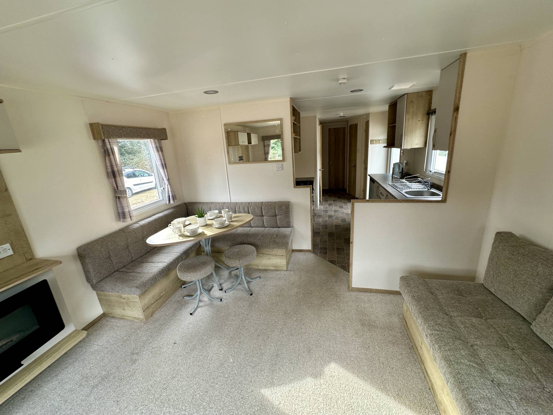 ABI Horizon 2019 35x12 3 bed Lounge and kitchen